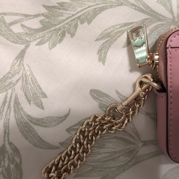 NWT Coach Zip Card Case in Signature Canvas with Gold Chain - Picture 5 of 7